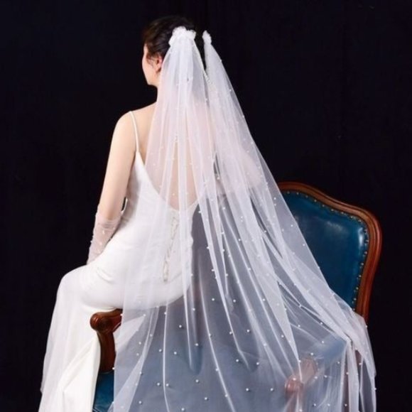 NWOT Ivory Pearl Wedding Veil main image 13